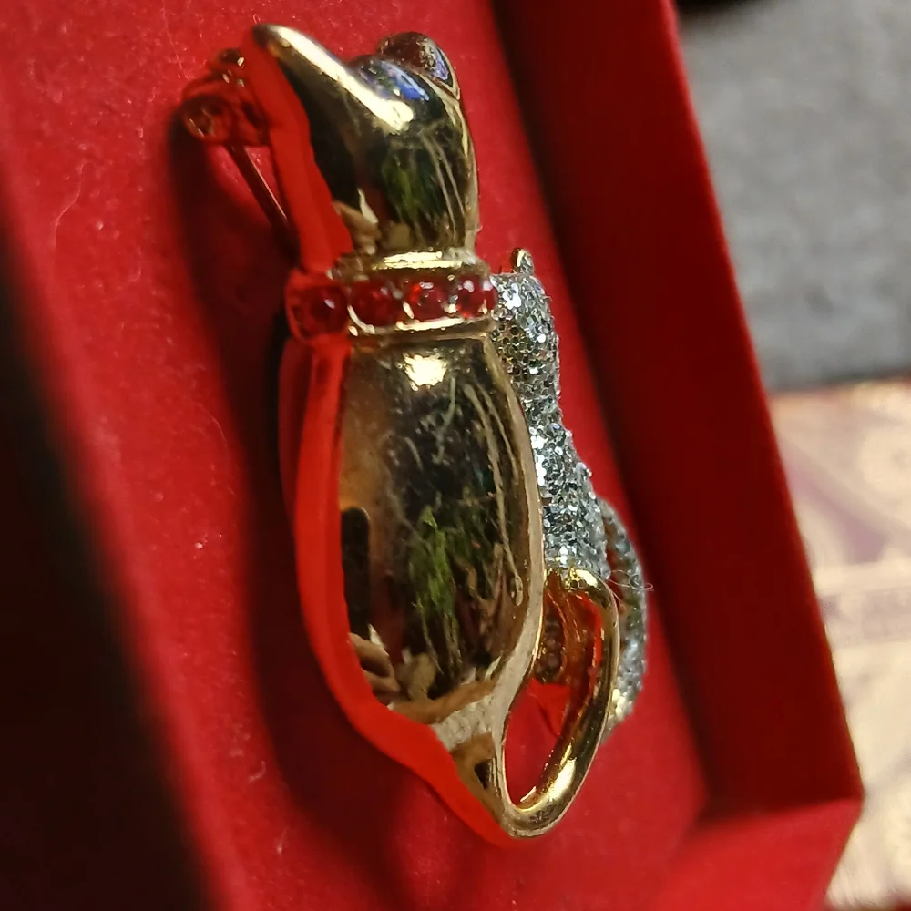 Macy's Holiday Lane Gold and Silver Cat Brooch